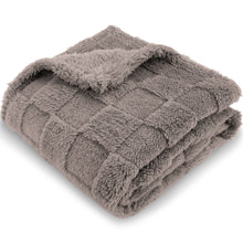 Load image into Gallery viewer, HOMRITAR 3D Gingham Fleece Baby Blanket Comfort Reversible Shaggy Cozy Decor for Home Bed Blanket